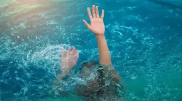 براءة غارقة.. ثلاث شقيقات يرحلن معاً في لحظة فاجعة تهزّ اليمن